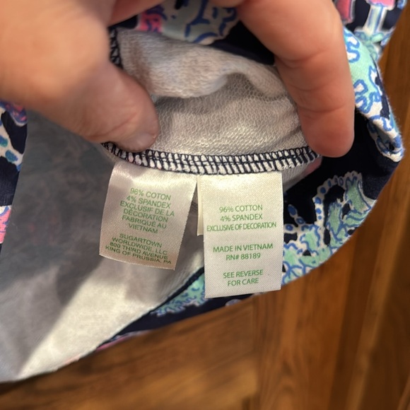 Pullover - Picture 3 of 4